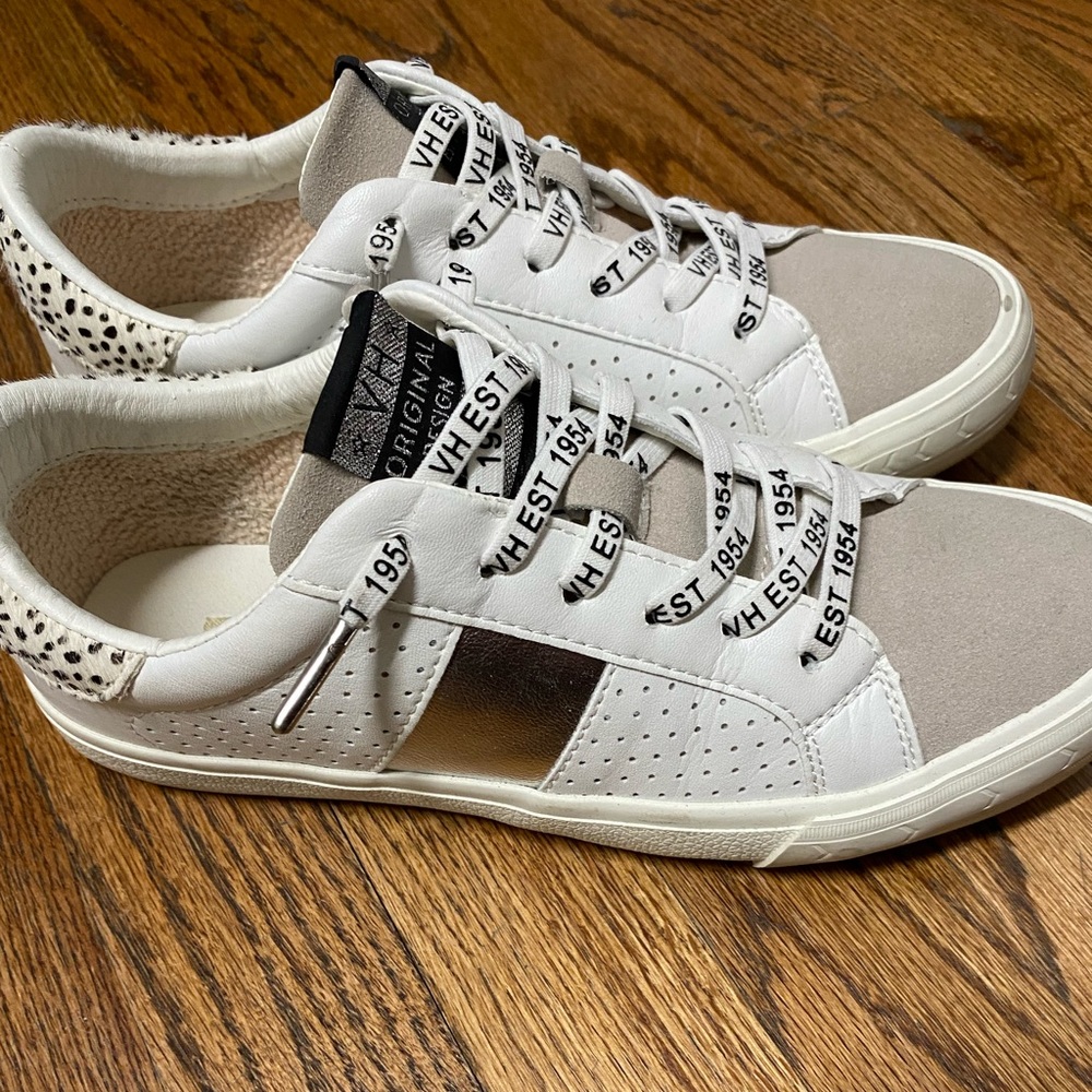 Vintage Havana Dina Perforated Sneaker